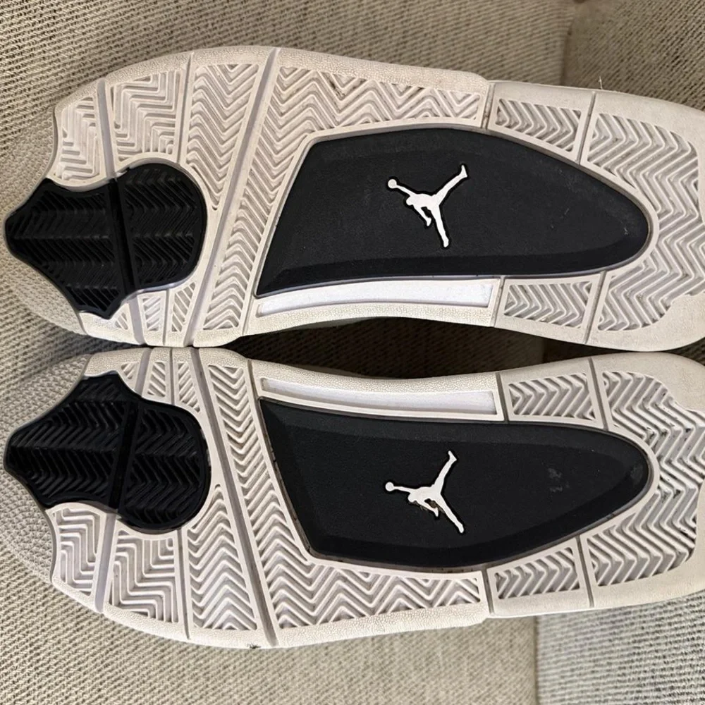 Jordan Men's Sneakers White Black Cream